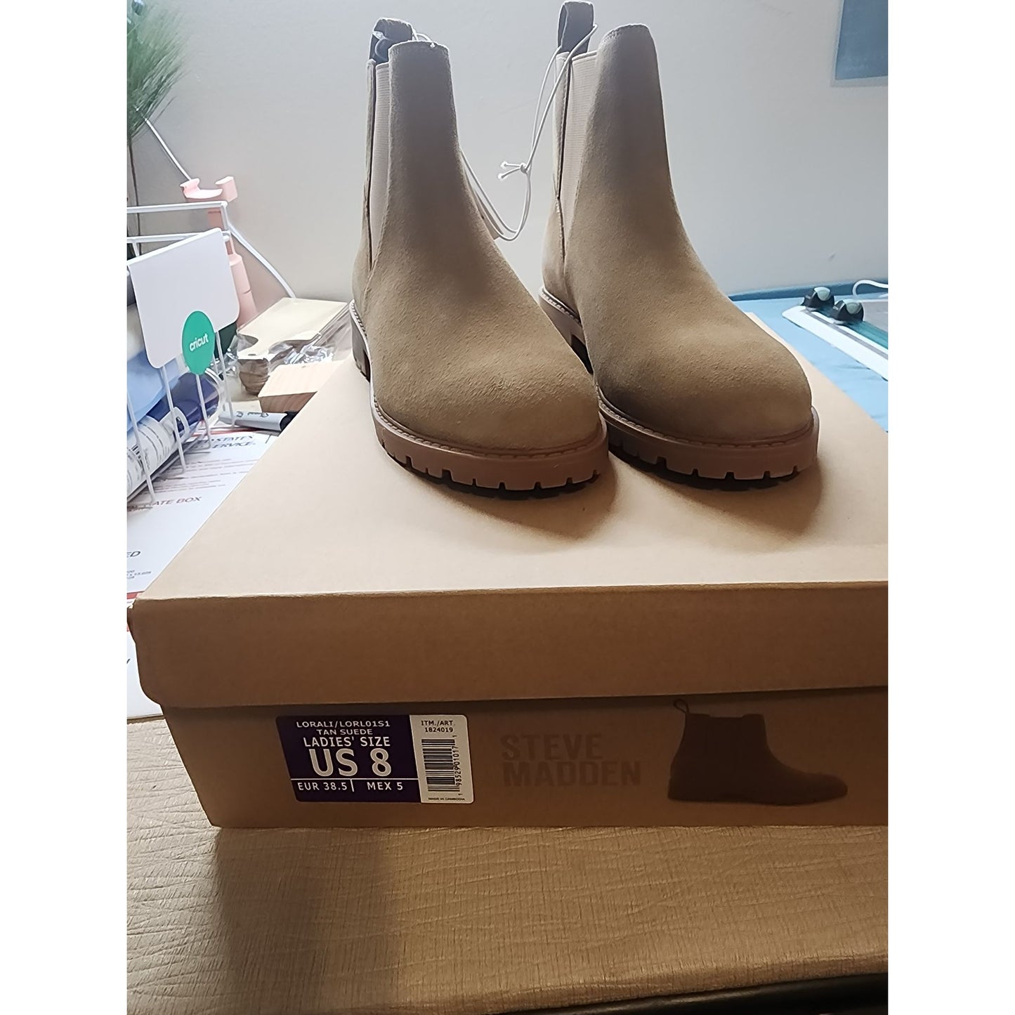 Steve Madden Women's Tan Suede Chelsea Bootie