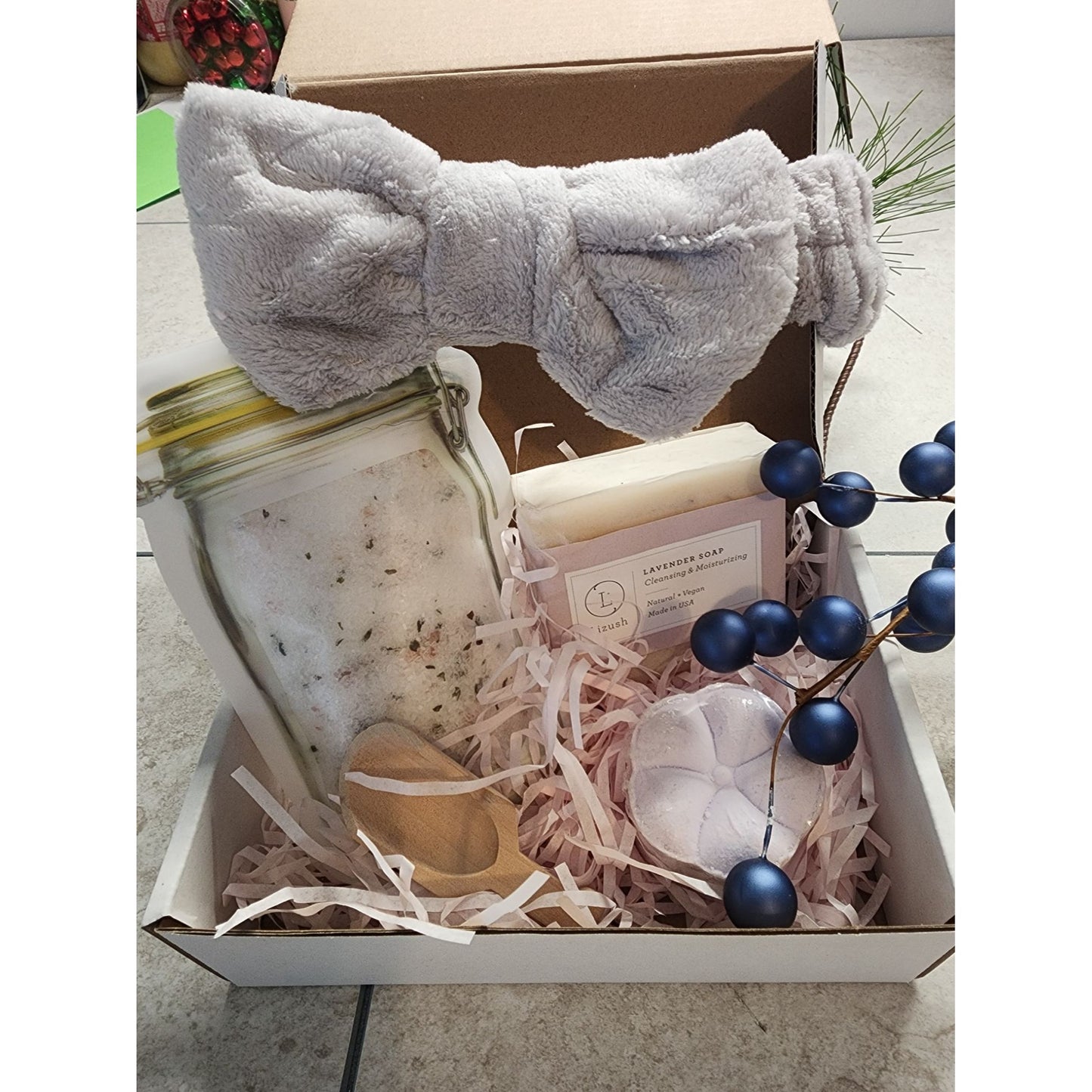 4 piece Lavender Spa Gift Set With Ornament Bath Bomb, Bath Salts, Soap & Shower Steamer