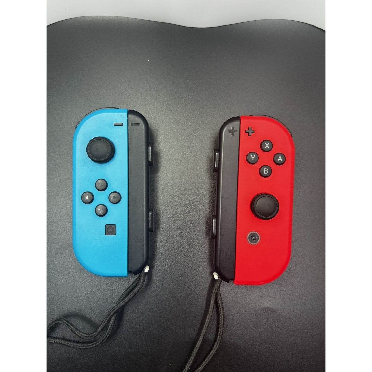 Nintendo Switch Console w/ Original Box and Accessories gaming
