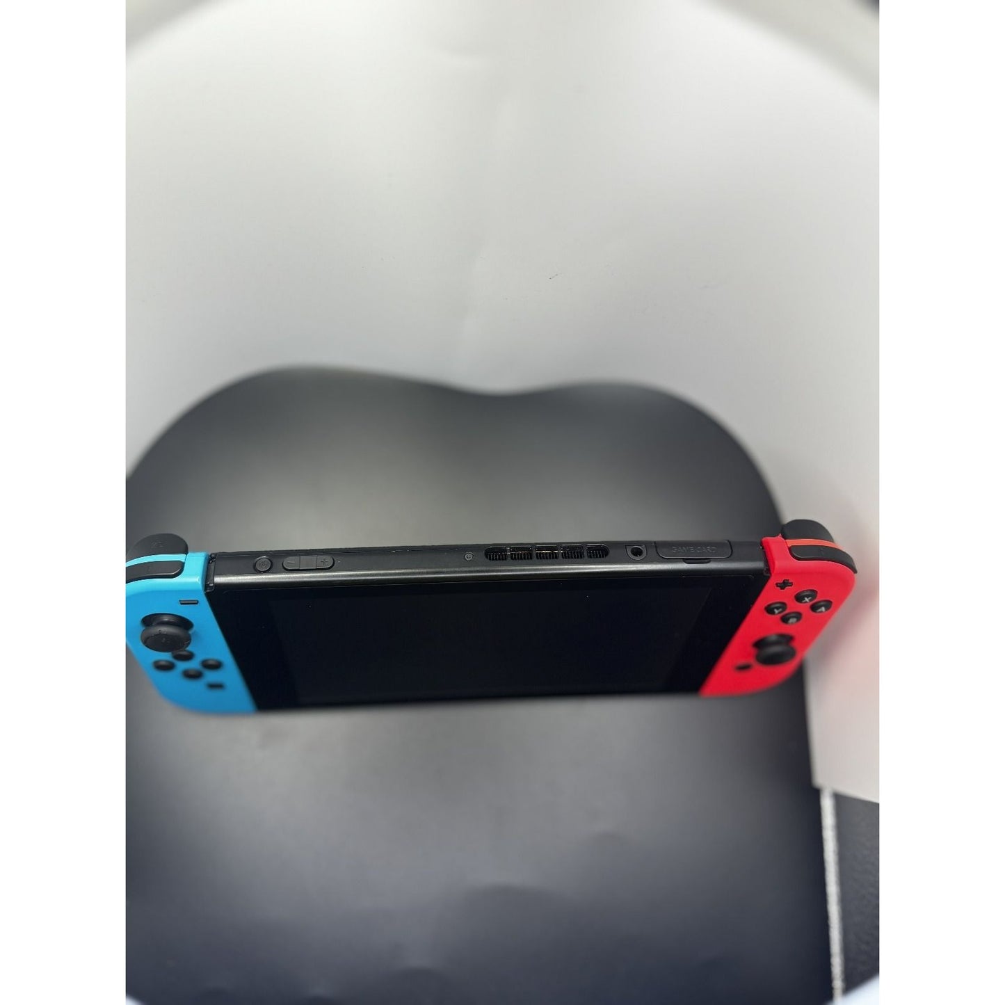 Nintendo Switch Console w/ Original Box and Accessories gaming