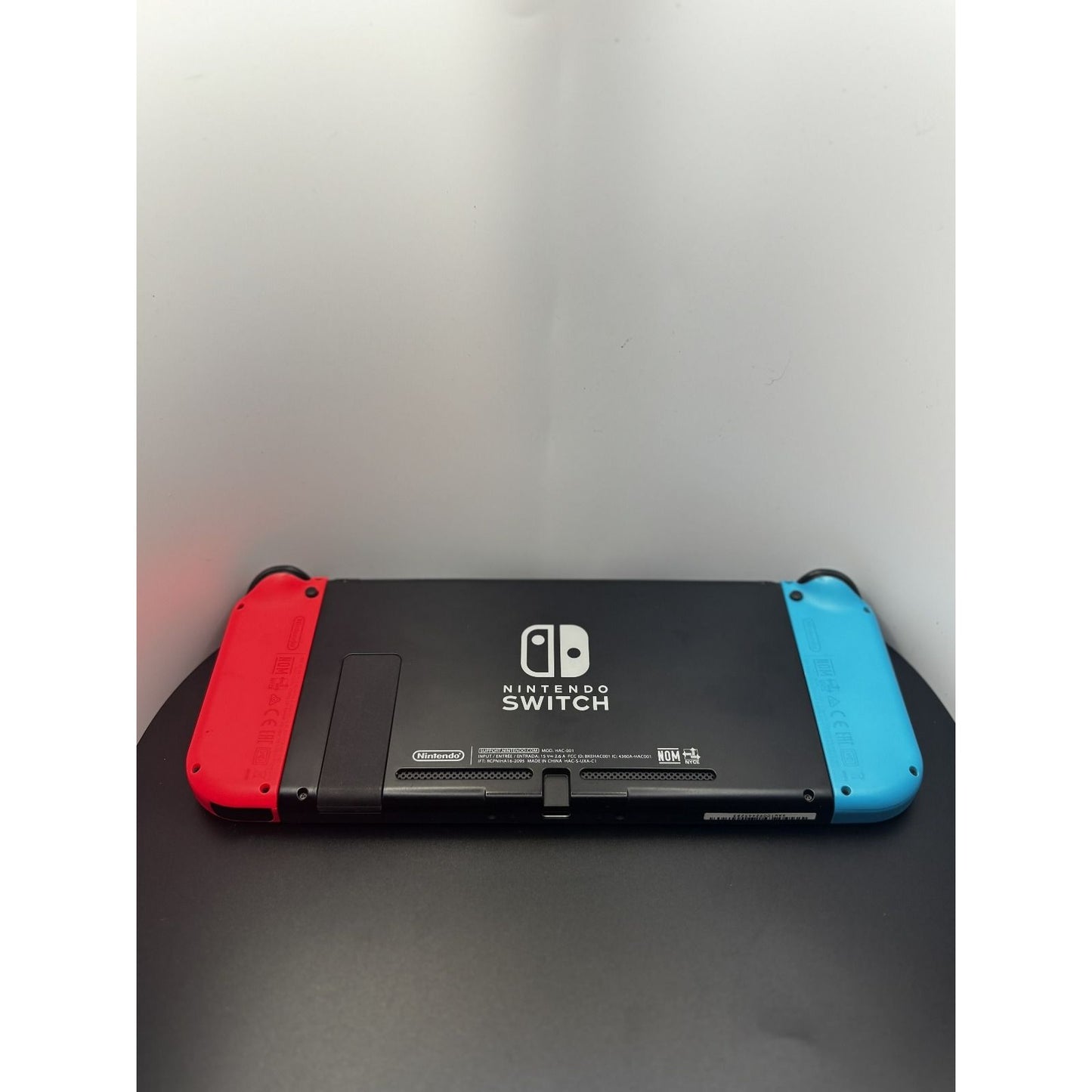 Nintendo Switch Console w/ Original Box and Accessories gaming