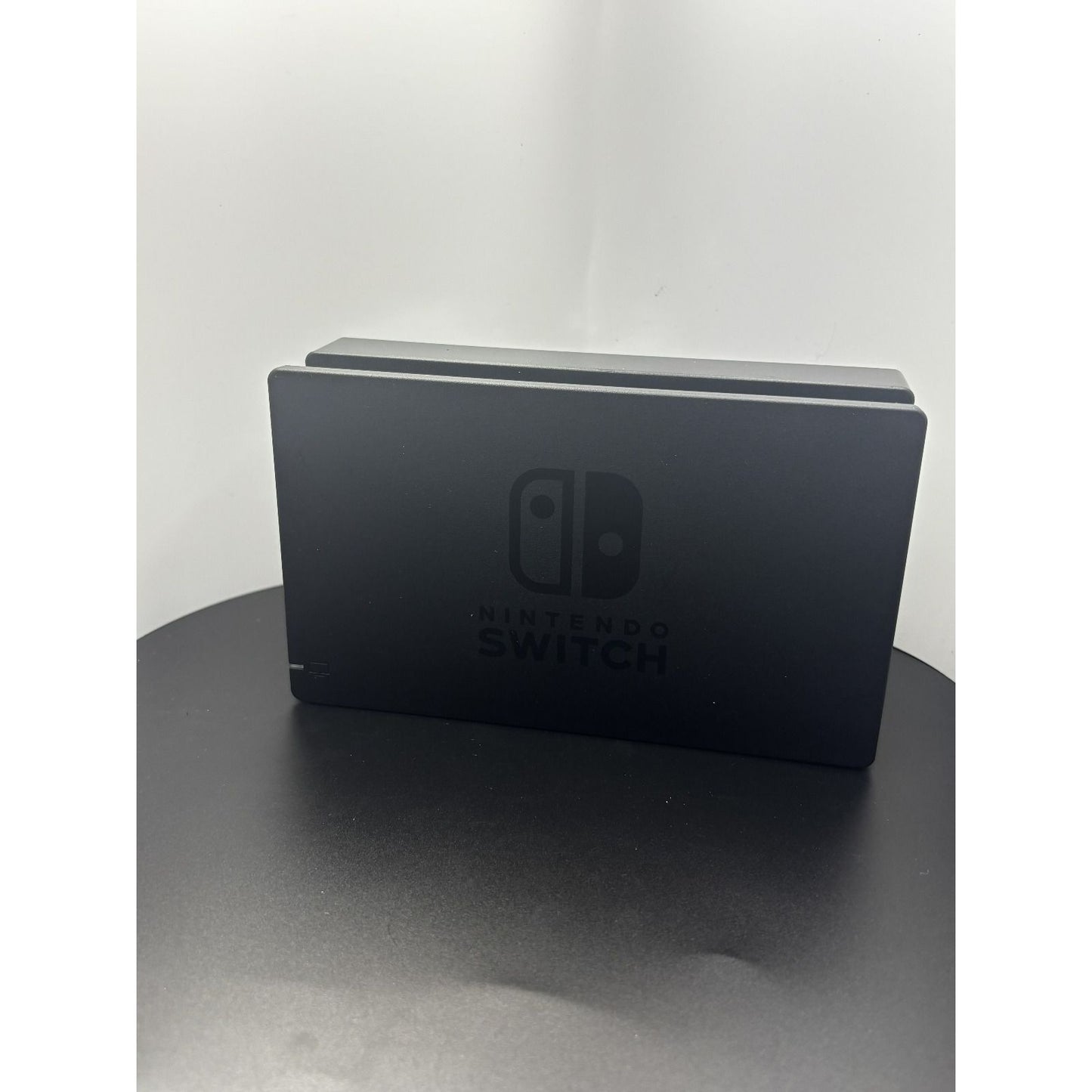 Nintendo Switch Console w/ Original Box and Accessories gaming