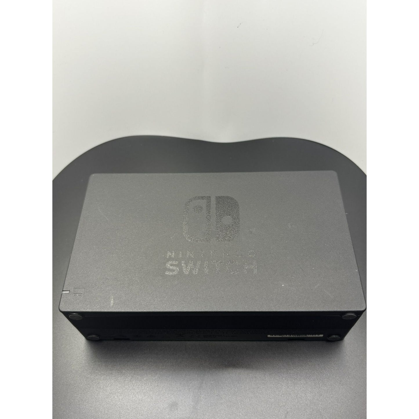 Nintendo Switch Console w/ Original Box and Accessories gaming