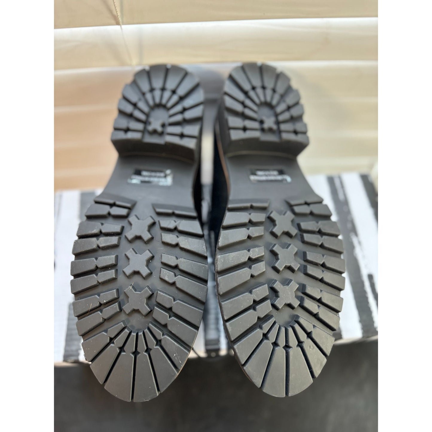 DV Dolce Vita Black Lug Loafers Style Rcrispo Leather Upper Womens