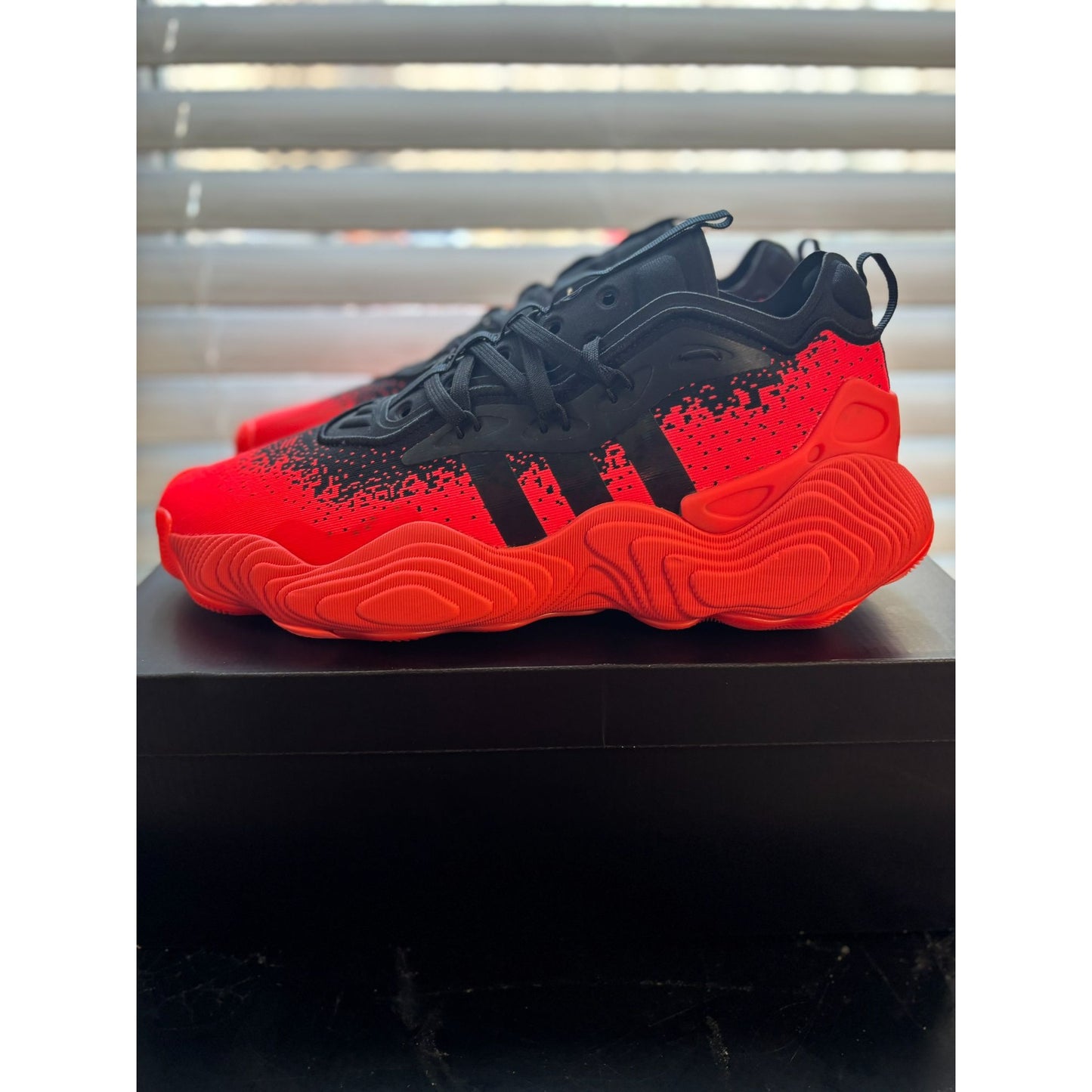 Adidas Trae Young 3 Size 12 mens shoes Basketball