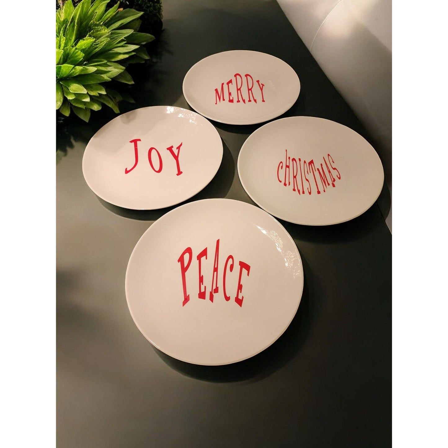 Set Of 4 Decoration Christmas Plates With Red Holiday Greetings - Joy Peace Merry Christmas