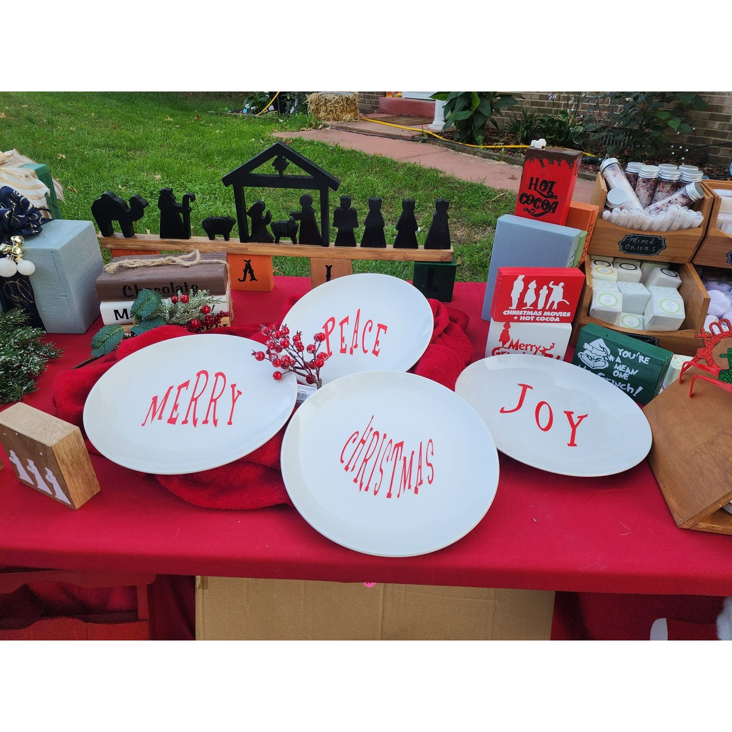 Set Of 4 Decoration Christmas Plates With Red Holiday Greetings - Joy Peace Merry Christmas