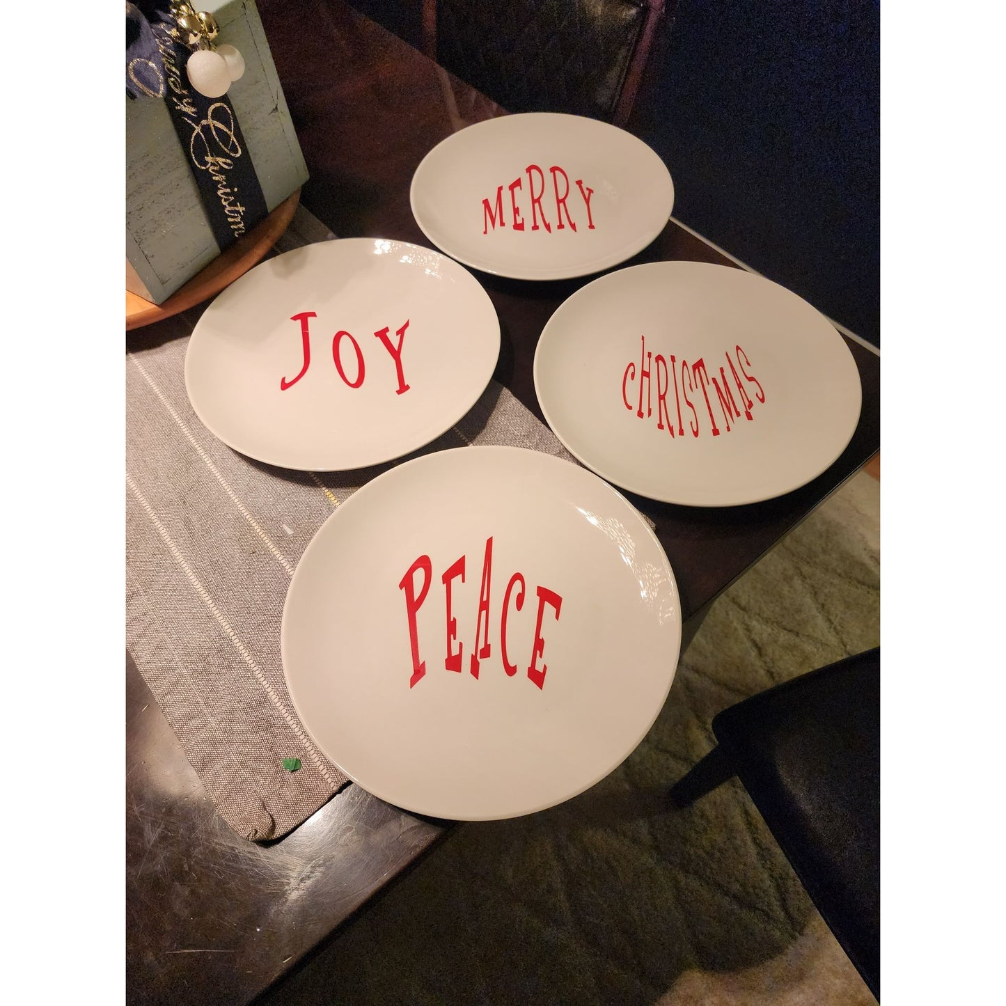 Set Of 4 Decoration Christmas Plates With Red Holiday Greetings - Joy Peace Merry Christmas