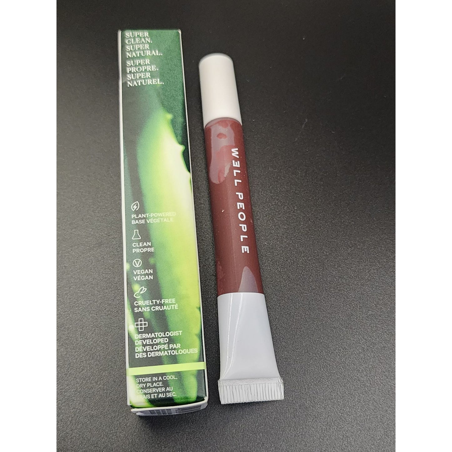 WELL PEOPLE Lip Nurture Hydrating Balm BLACK CHERRY