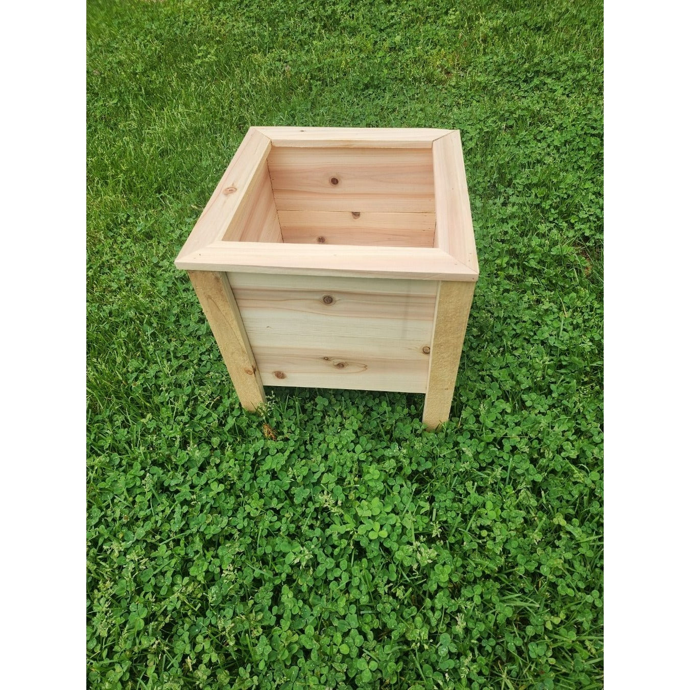 Handcrafted Cedar Wood Planter Box For Indoor/Outdoor Gardening Rustic Design Square Durable & Weather-Resistant