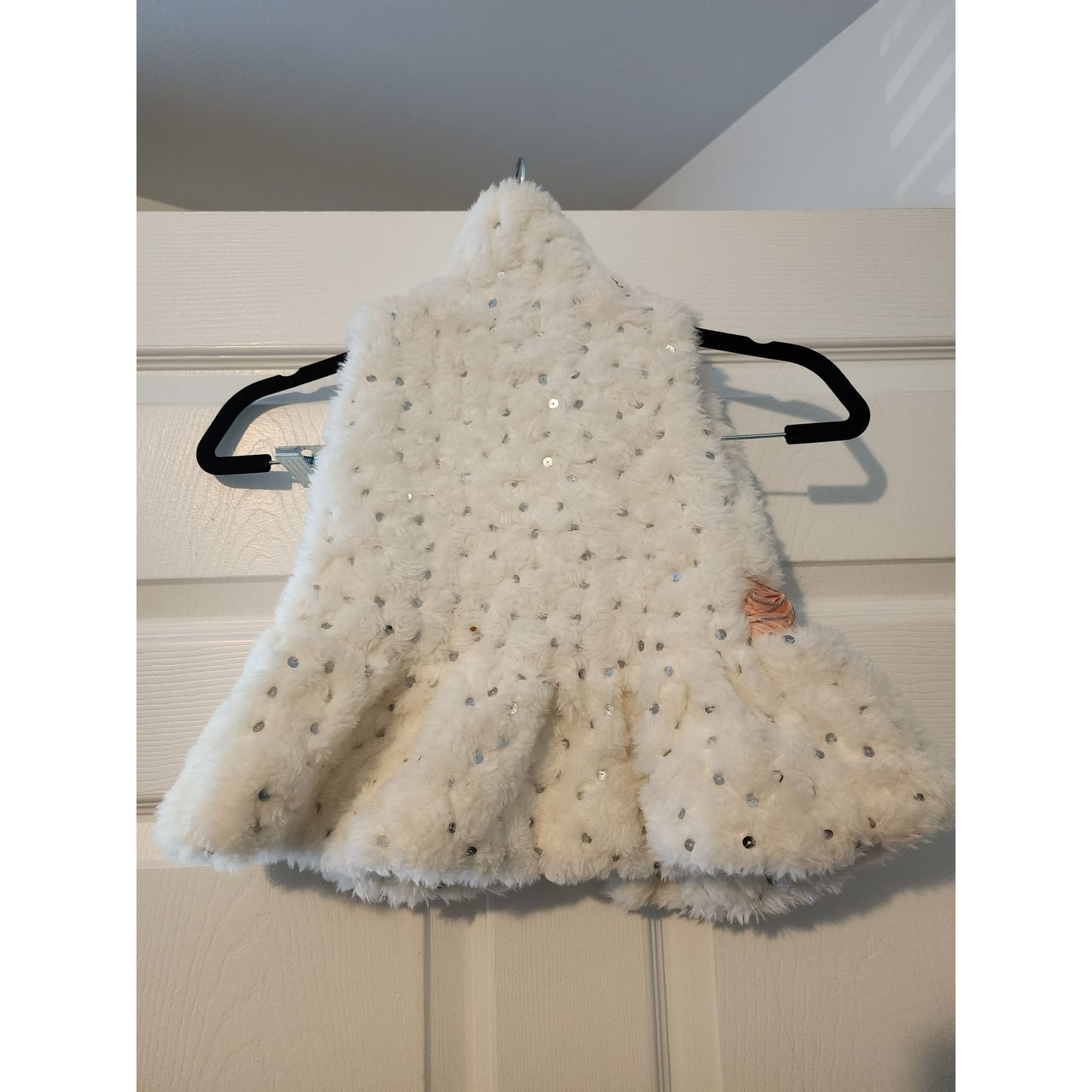 Little Lass Girls Faux Fur Vest With Rhinestones & Floral Accents Size 24M White & Pink