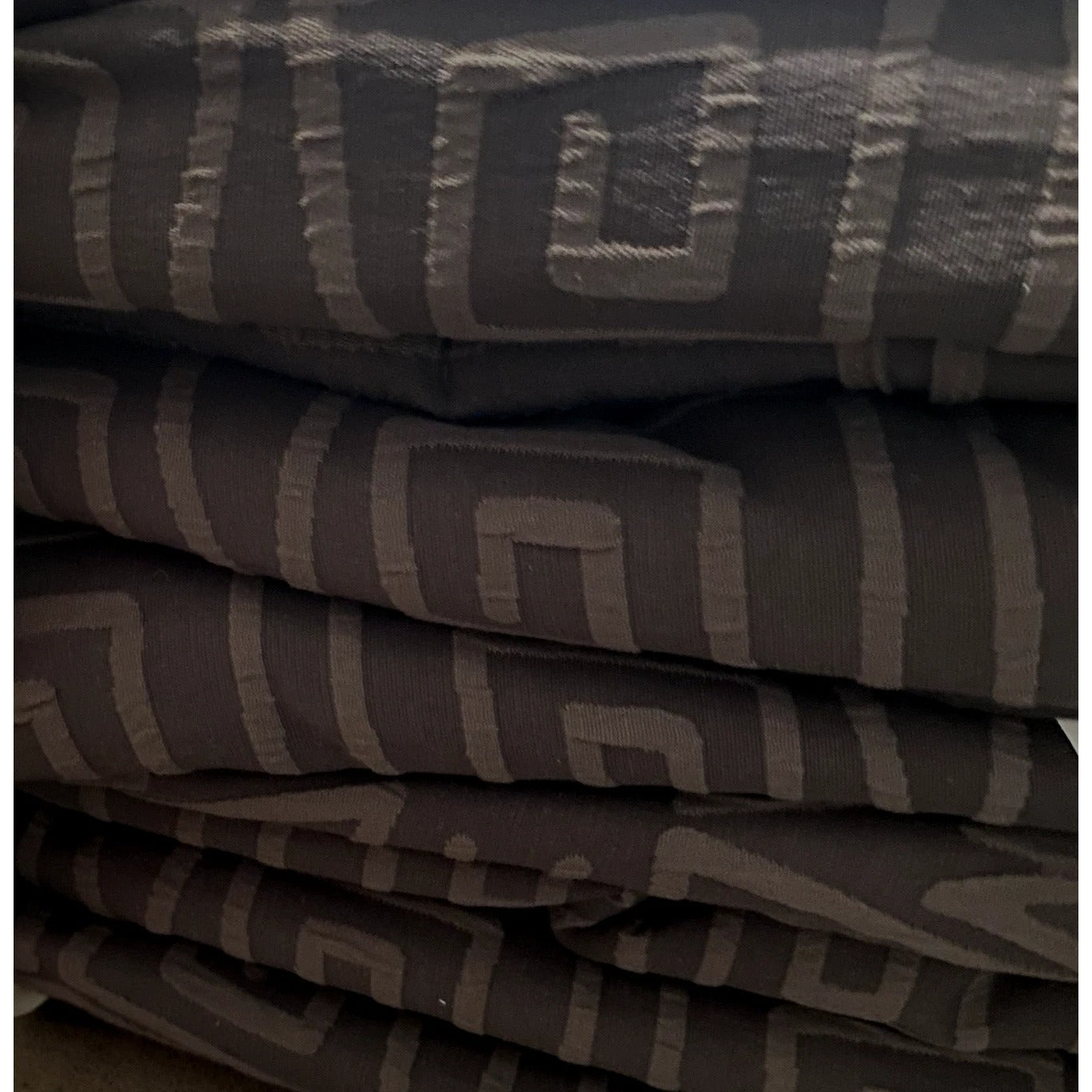 Opalhouse Designed with Jungalow Twin or Twin XL Dark Gray Textured Ikat Geo 2 Piece Quilt & Sham Set