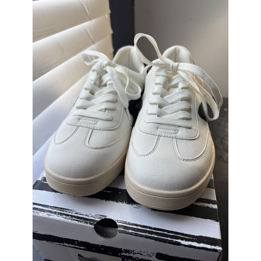 Dv By Dolce Vita Women's White & Black Lace-Up Sneakers