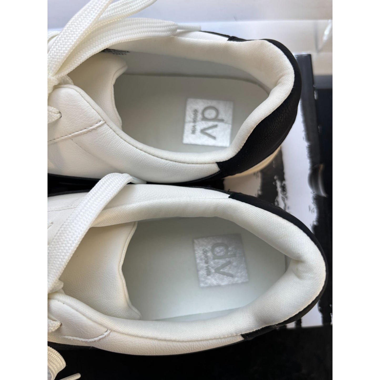Dv By Dolce Vita women shoes White & Black Lace-Up