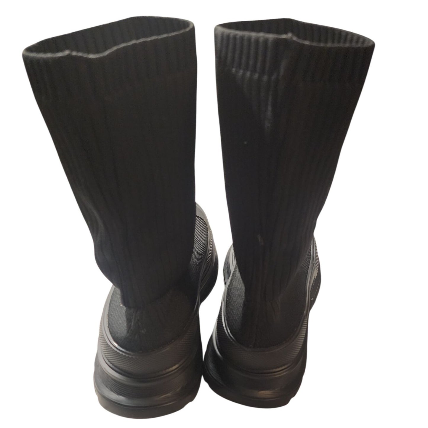 Alexander McQueen Tread Logo Sock Sneakers • Black • Size 40 EU / 7.5–8 US • Designer Luxury Shoes