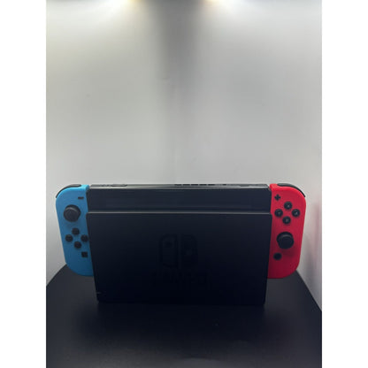 Nintendo Switch Console w/ Original Box and Accessories gaming