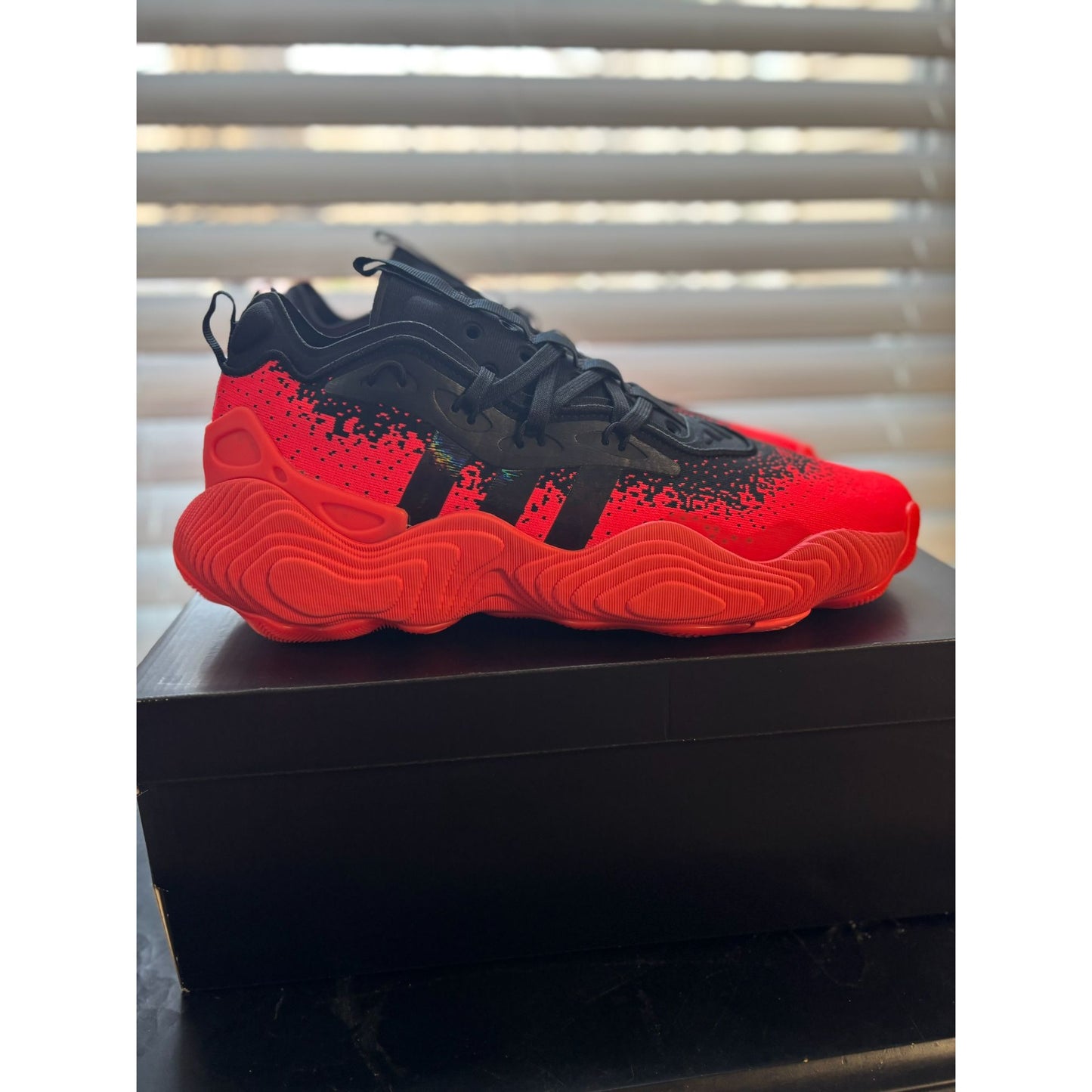 Adidas Trae Young 3 Size 12 mens shoes Basketball