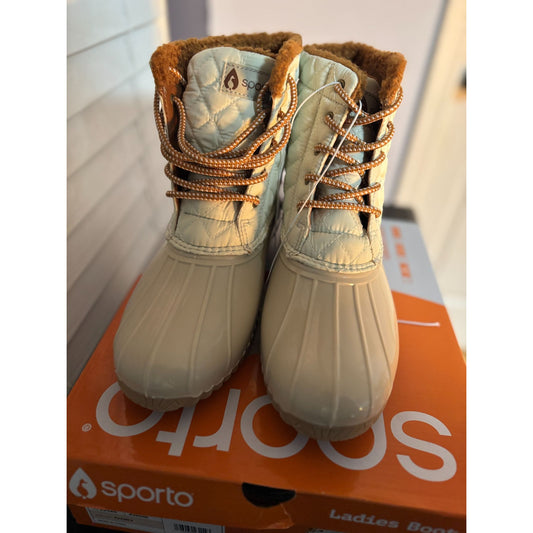 Sporto Womens Andie Ivory Quilted Waterproof Boots Size 10 With Faux Fur Lining & Rubber Soles