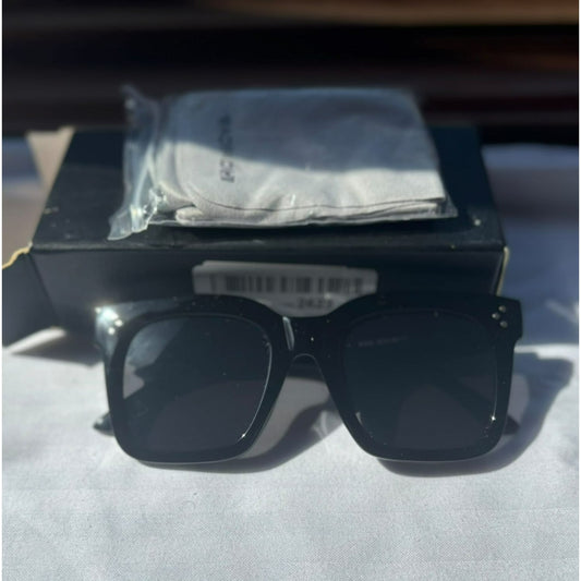 TAOTAOQI Oversized Square Sunglasses – Bold Look with UV400 Protection