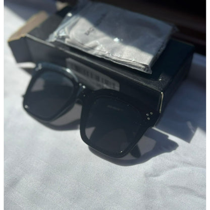 TAOTAOQI Oversized Square Sunglasses – Bold Look with UV400 Protection