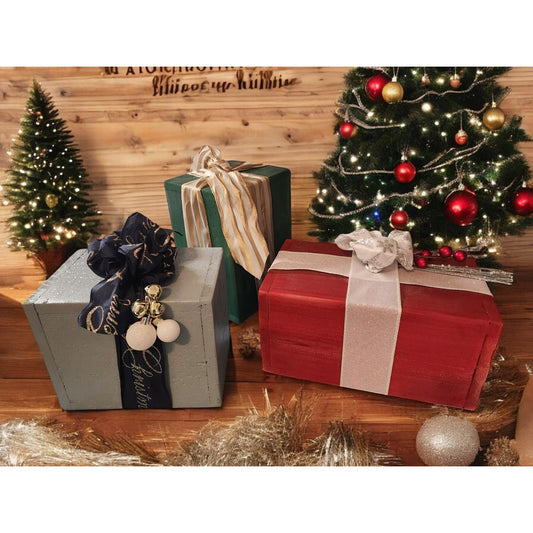 Handcrafted Wood Holiday Gift Boxes Set Of 3 Cedar Festive Decor Durable For Years Christmas Present Display