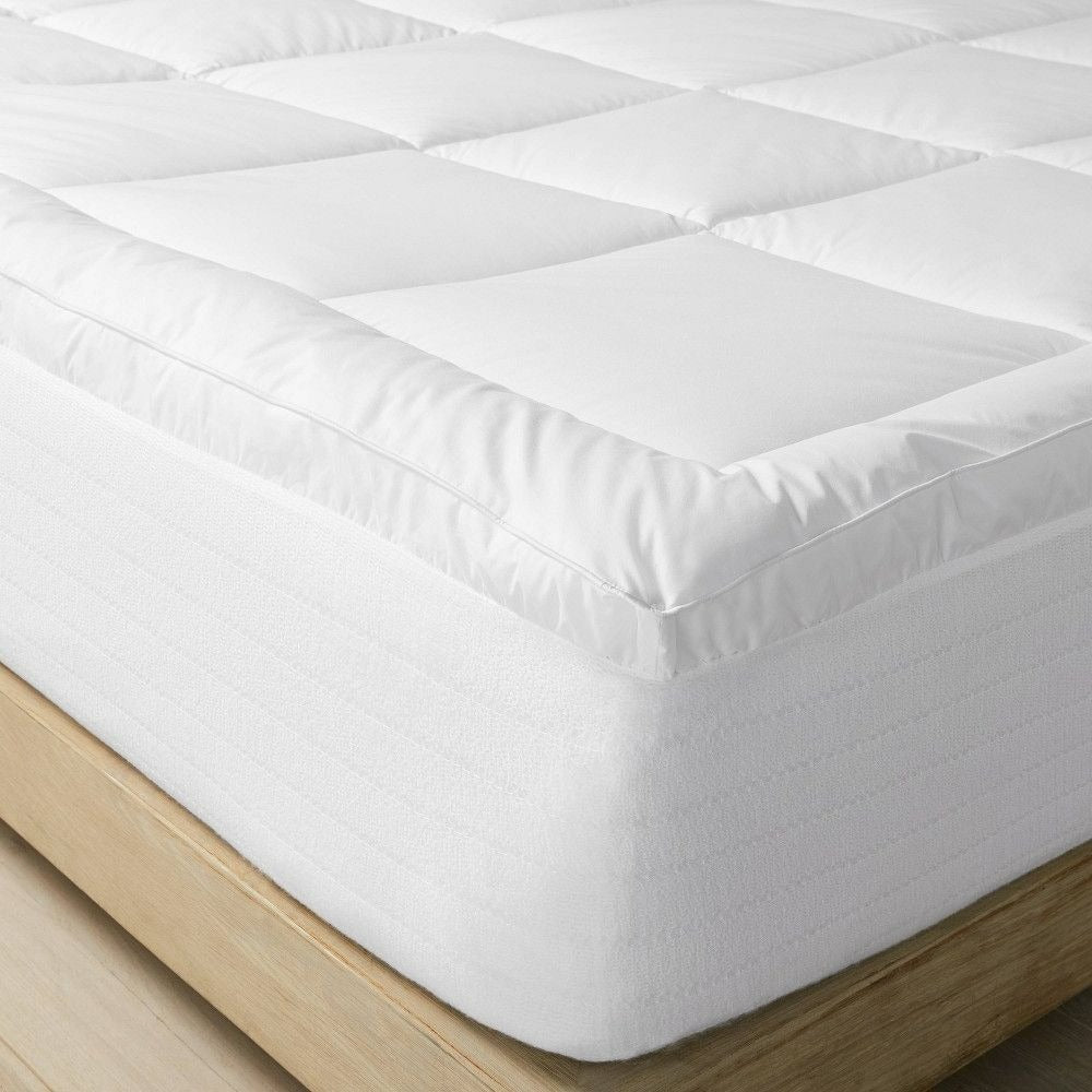 Casaluna Queen Ultra Loft Down Alternative Mattress Pad - white