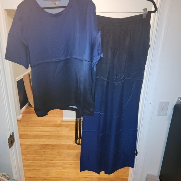 Badgley Mischka Short Sleeve Silk Blouse