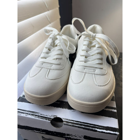 Dv By Dolce Vita Women's White & Black Lace-Up Sneakers