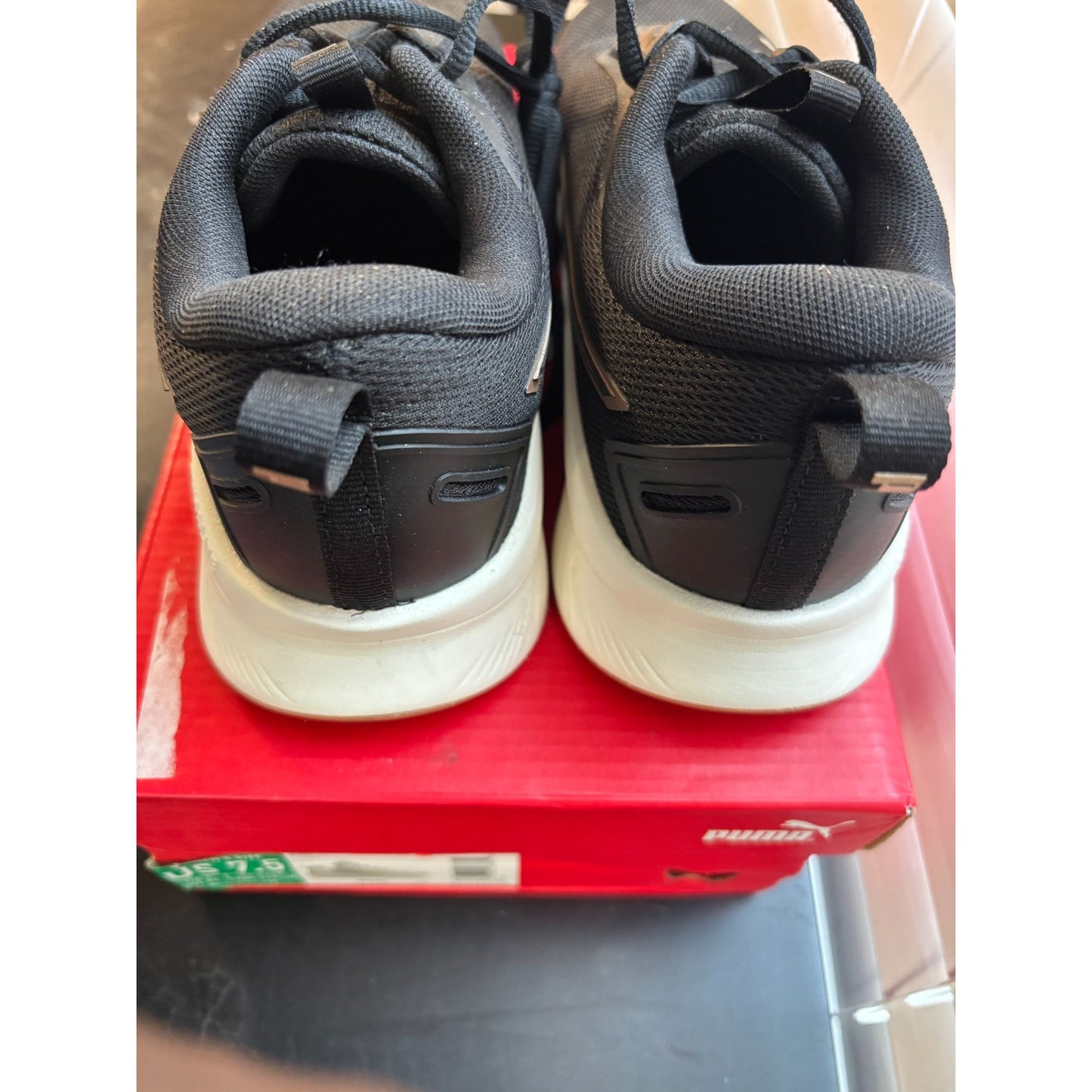 NEW!! Puma women shoes Black Focus Lite Sneaker