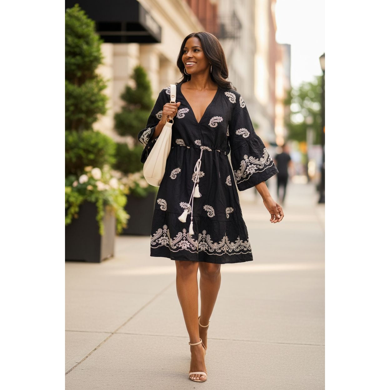Women’s Embroidered Boho Summer Dress Flowy V-Neck Vacation Resort Wear