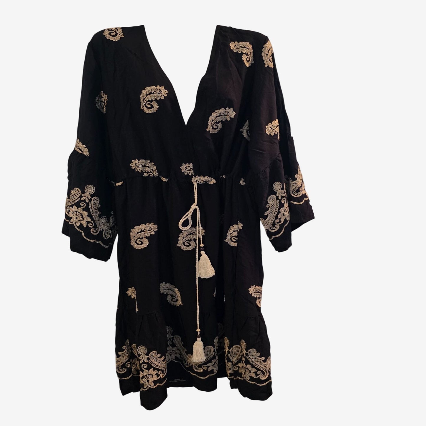 Women’s Embroidered Boho Summer Dress Flowy V-Neck Vacation Resort Wear