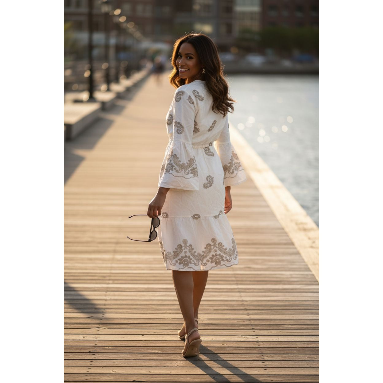 Women’s Embroidered Boho Summer Dress Flowy V-Neck Vacation Resort Wear
