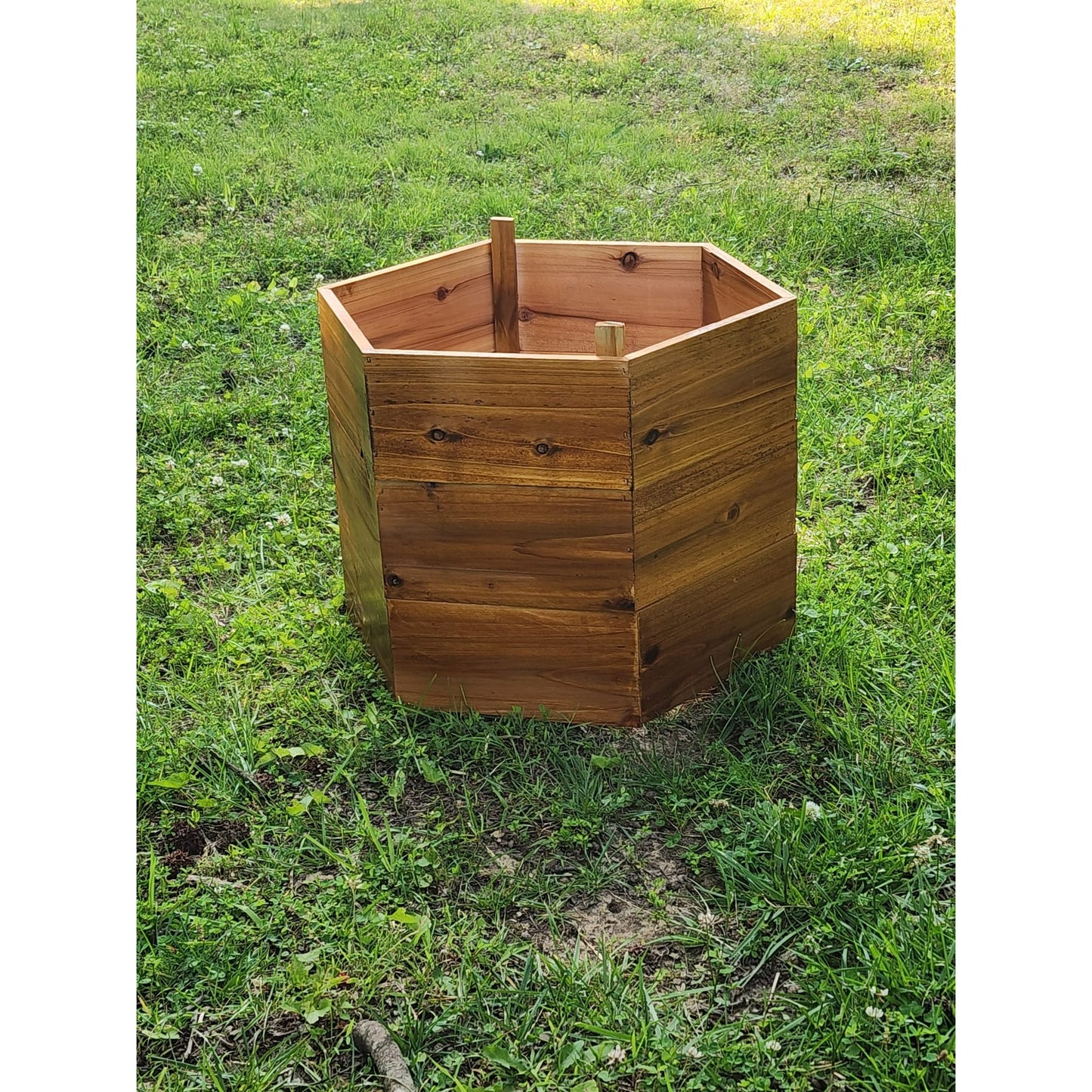 Cedar Wood Hexagon Potato Planter Box – Stackable Raised Garden Bed for Outdoor Growing – Natural or Mahogany Finish