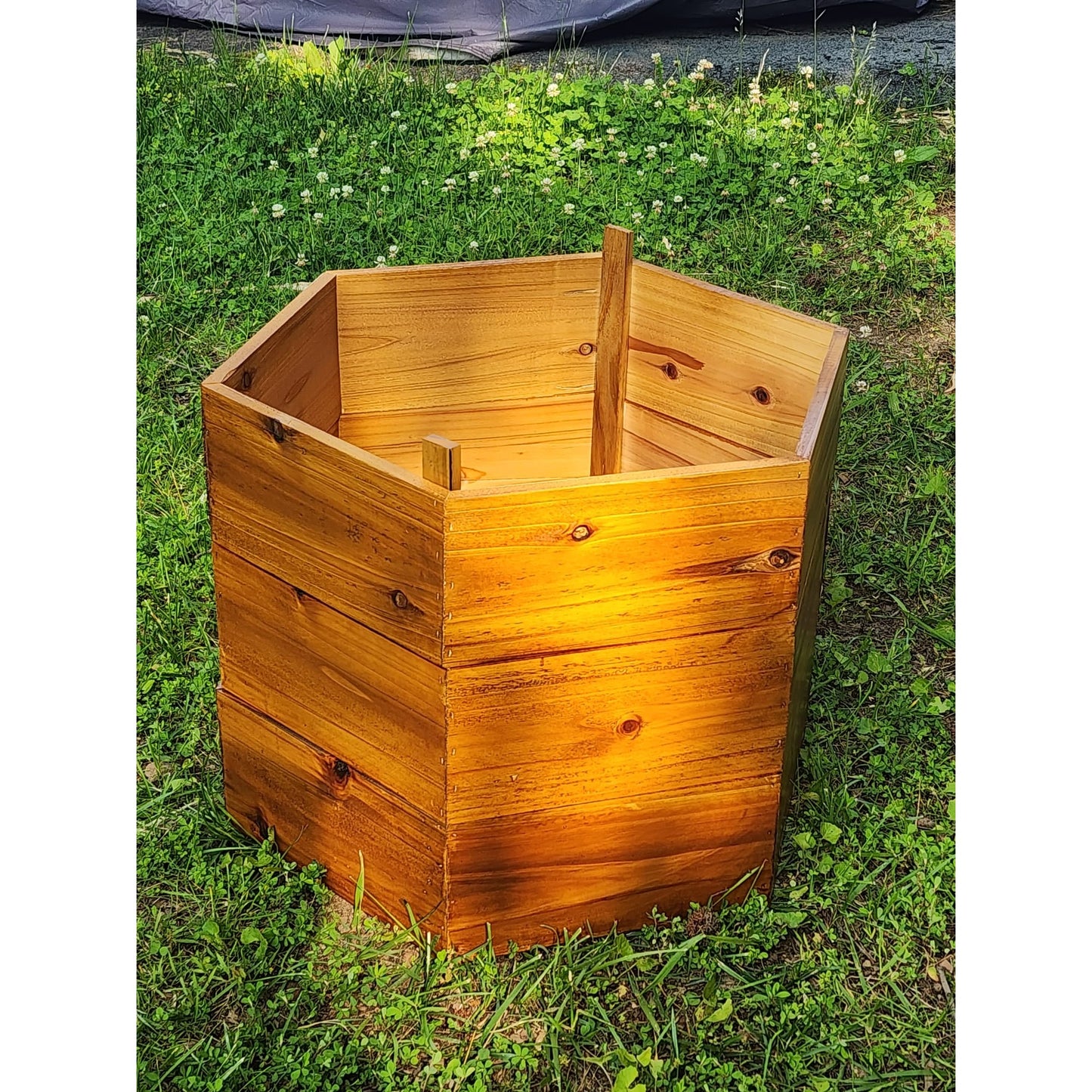 Cedar Wood Hexagon Potato Planter Box – Stackable Raised Garden Bed for Outdoor Growing – Natural or Mahogany Finish