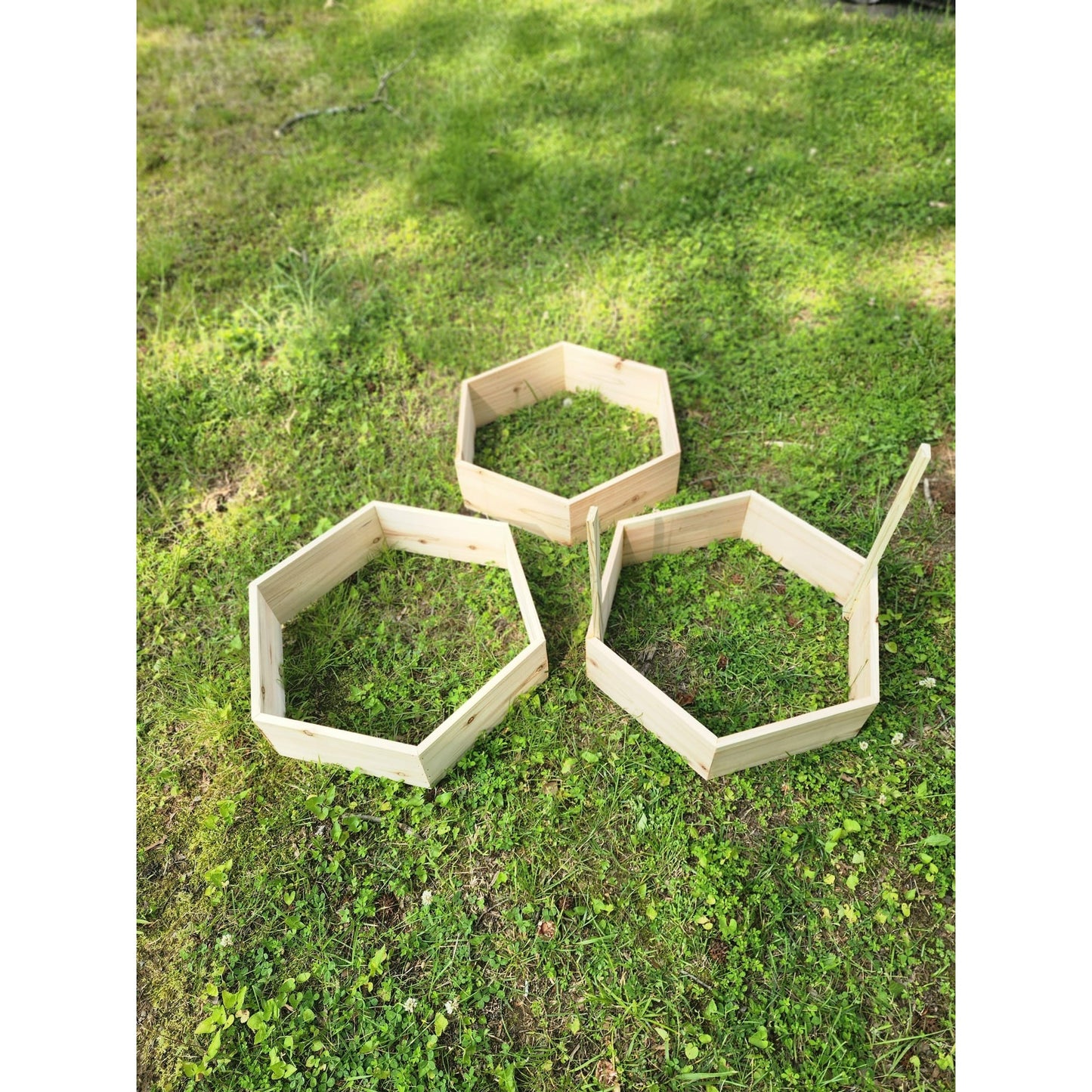 Cedar Wood Hexagon Potato Planter Box – Stackable Raised Garden Bed for Outdoor Growing – Natural or Mahogany Finish