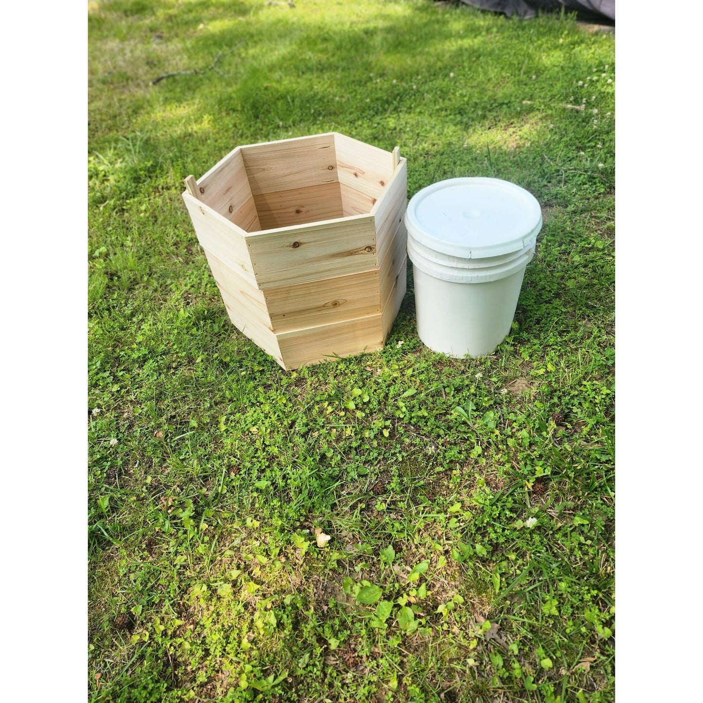 Cedar Wood Hexagon Potato Planter Box – Stackable Raised Garden Bed for Outdoor Growing – Natural or Mahogany Finish