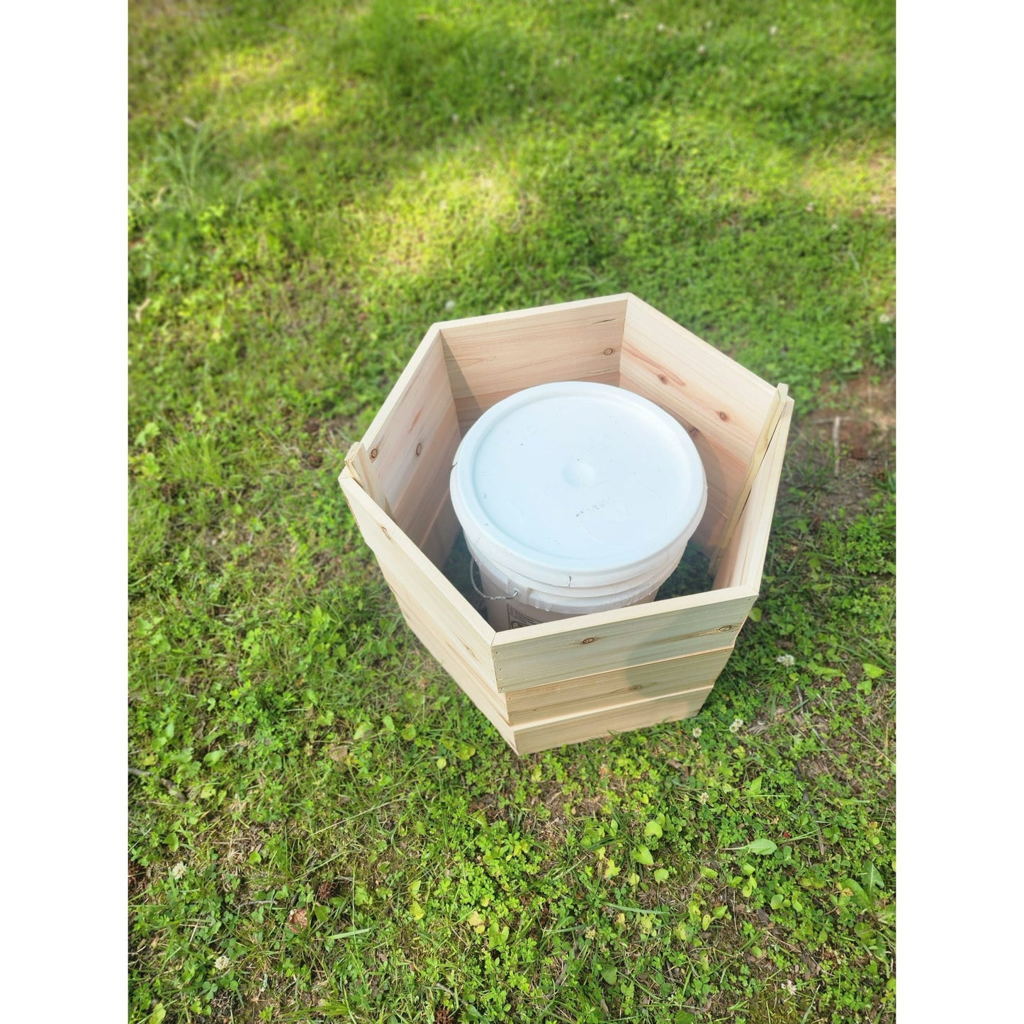 Cedar Wood Hexagon Potato Planter Box – Stackable Raised Garden Bed for Outdoor Growing – Natural or Mahogany Finish