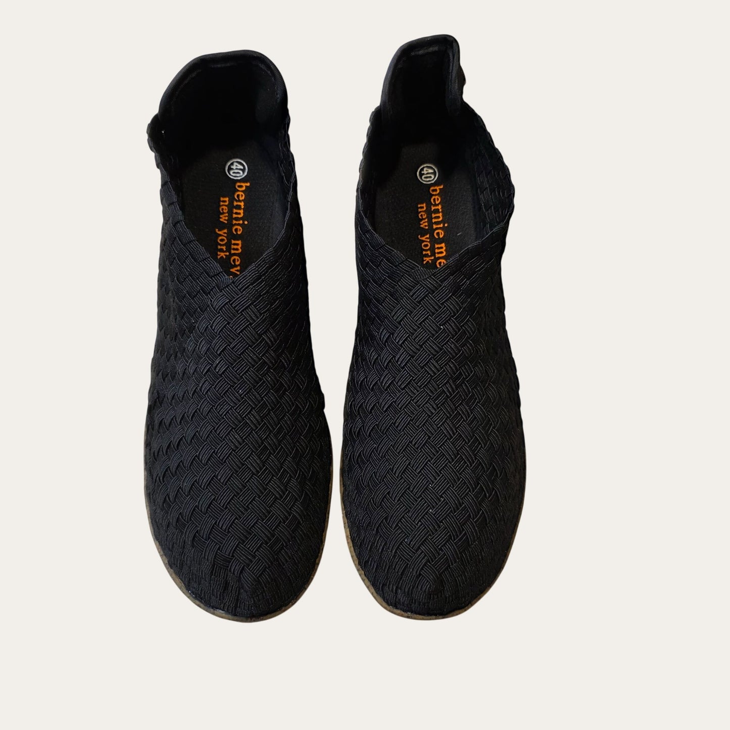 Bernie Mev Sexy Black Women’s NIB Woven Comfort Shoes