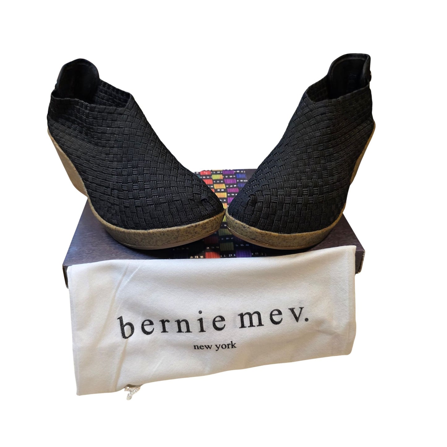 Bernie Mev Sexy Black Women’s NIB Woven Comfort Shoes