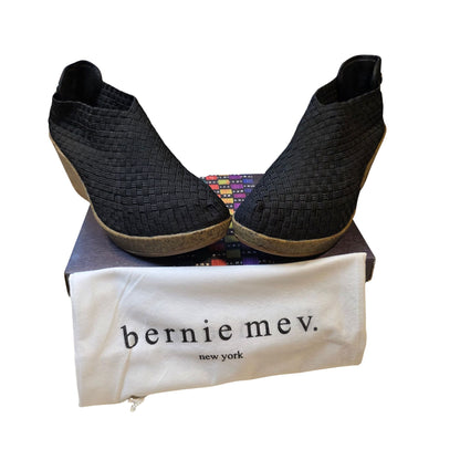 Bernie Mev Sexy Black Women’s NIB Woven Comfort Shoes