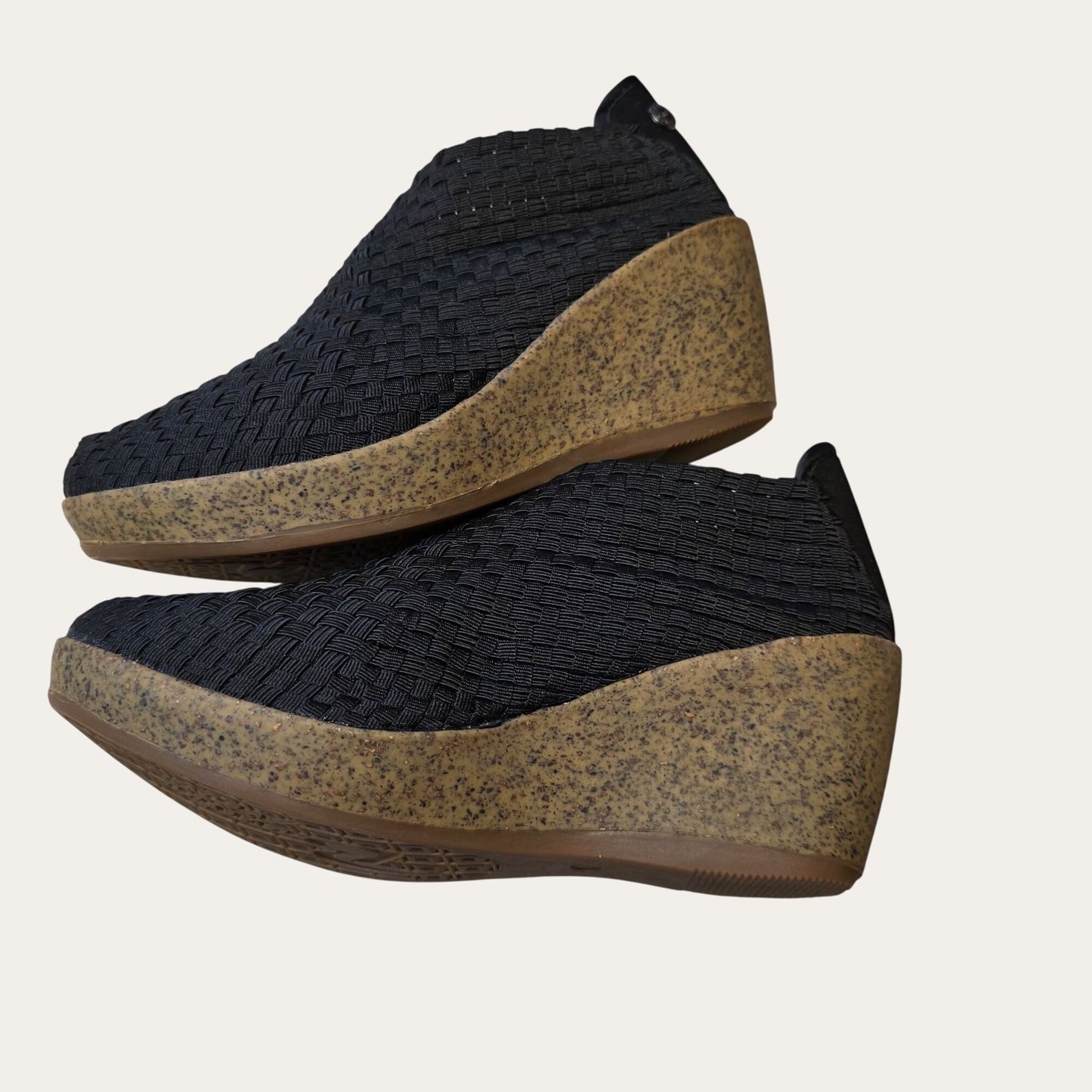 Bernie Mev Sexy Black Women’s NIB Woven Comfort Shoes