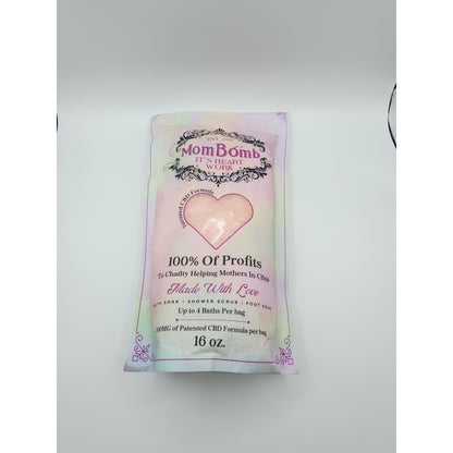 Mom Bomb Bath Soak – Juicy Strawberry, Blackcurrant & Amber 1lb