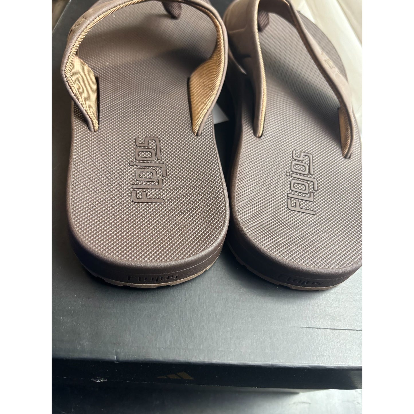 Flojos Mens Brown Memory Foam Sandals Size 10