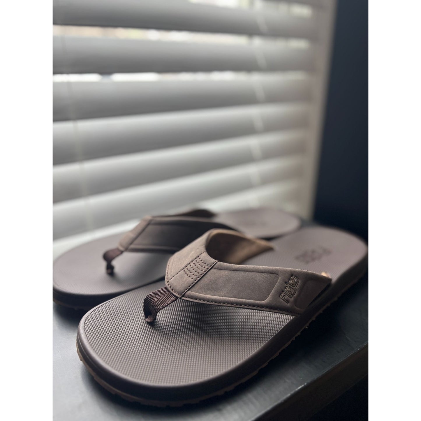 Flojos Mens Brown Memory Foam Sandals Size 10