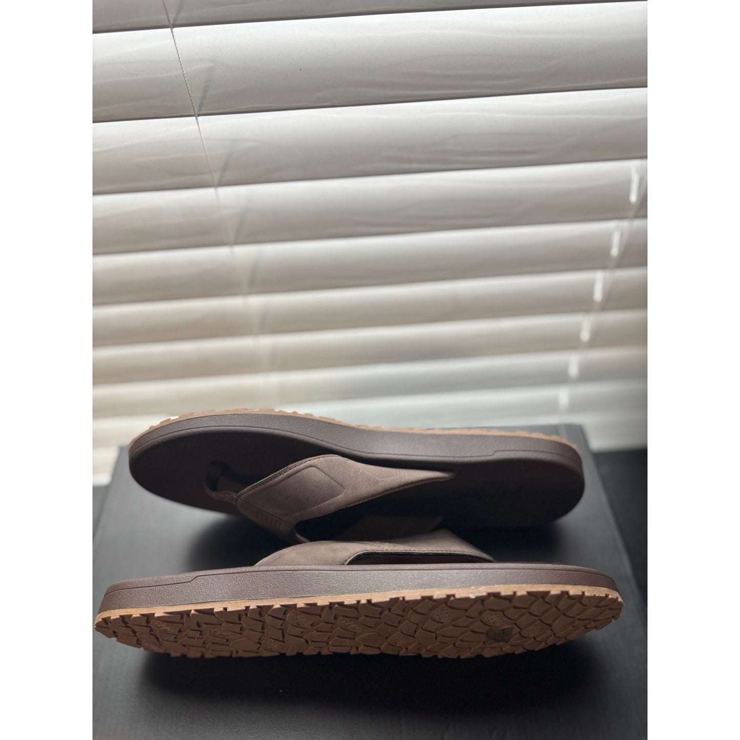 Flojos Mens Brown Memory Foam Sandals Size 10