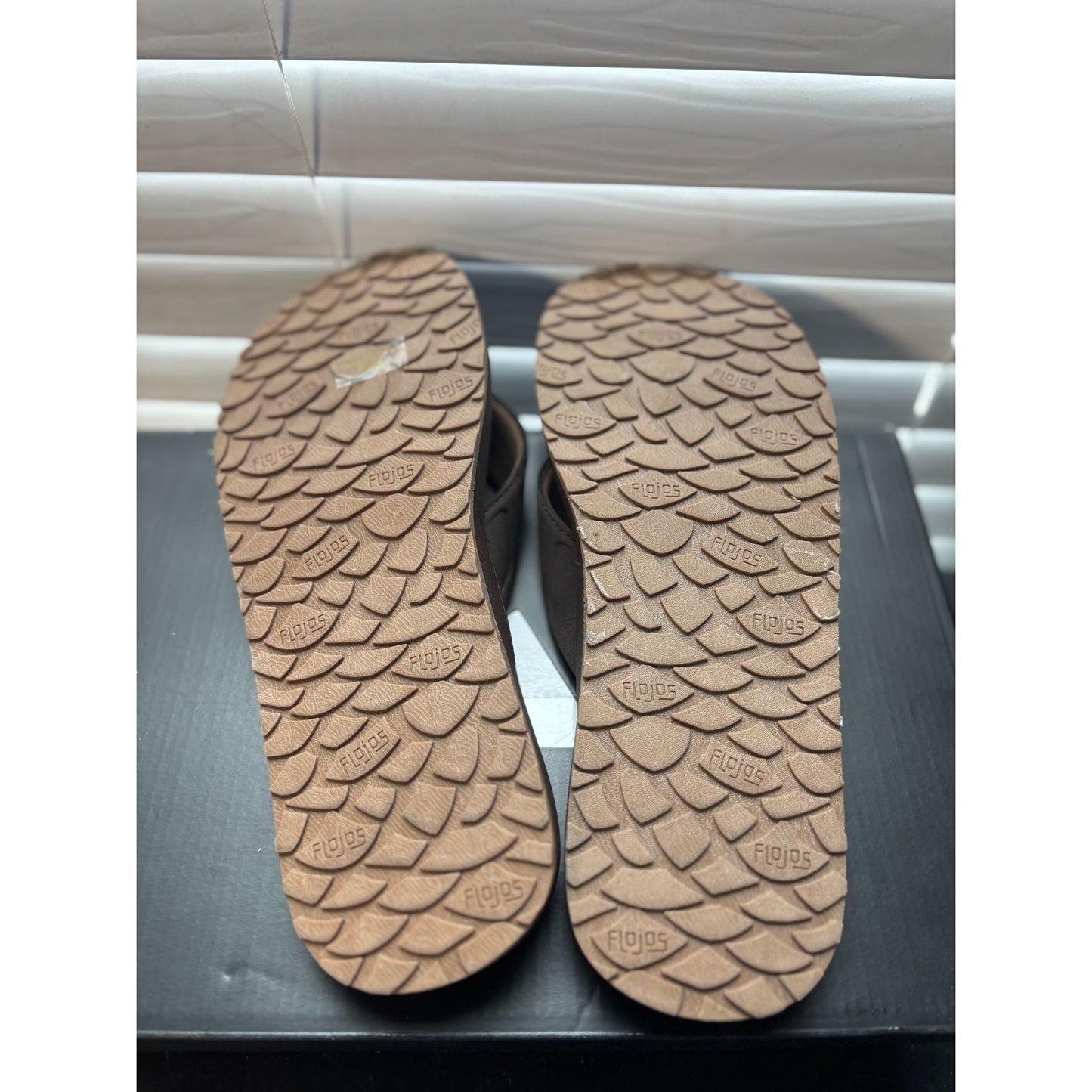Flojos Mens Brown Memory Foam Sandals Size 10