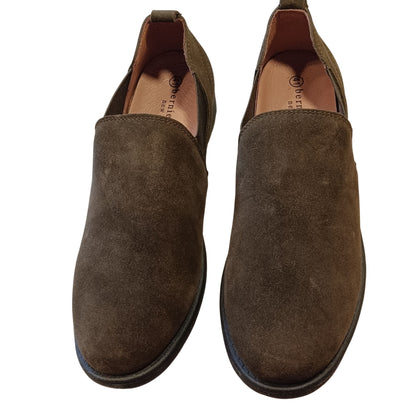 Bernie Mev  TW 199 Chelsea Suede Loafer Khaki