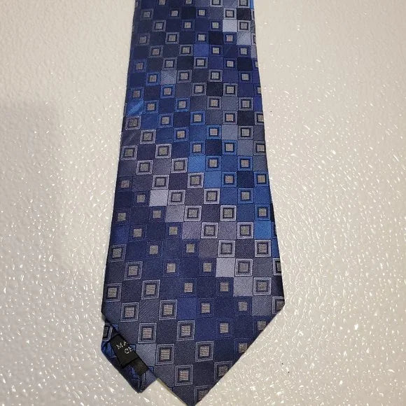 Van Heusen Mens Blue Geometric Pattern Tie 100% Silk Classic Design